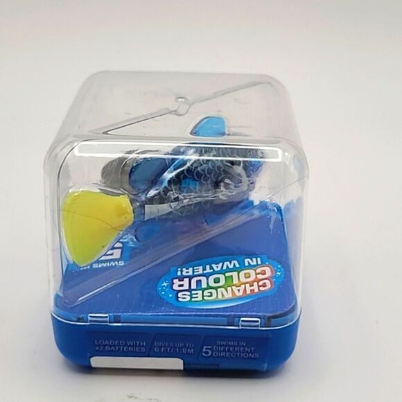 Zuru NAVY Robo Fish, Color Changing, Water Activated Swim in 5 Directions,NWOT - Picture 3 of 5